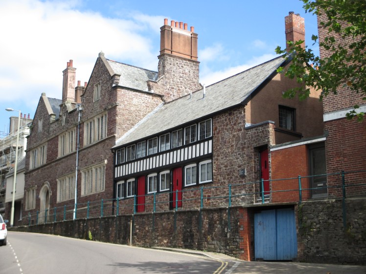 The Great House and Slee Almshouses 003